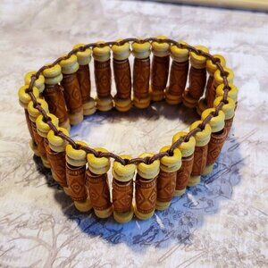 Vintage 90s Y2K Boho Cream Wood Brown Carved Acrylic Beads Stretch Bracelet